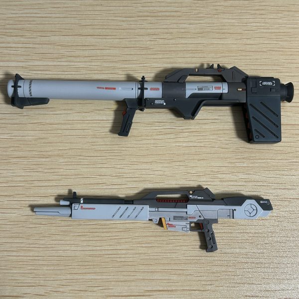 今回は武器とシールドを色々と塗装時に塗り分けをしてみました。（4枚目）