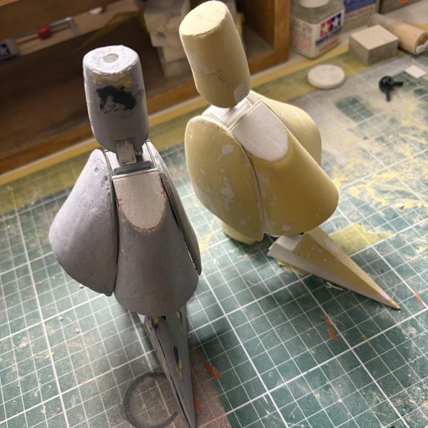 オリジナルキュベレイフルスクラッチで制作中です！画像は脚です！！（4枚目）