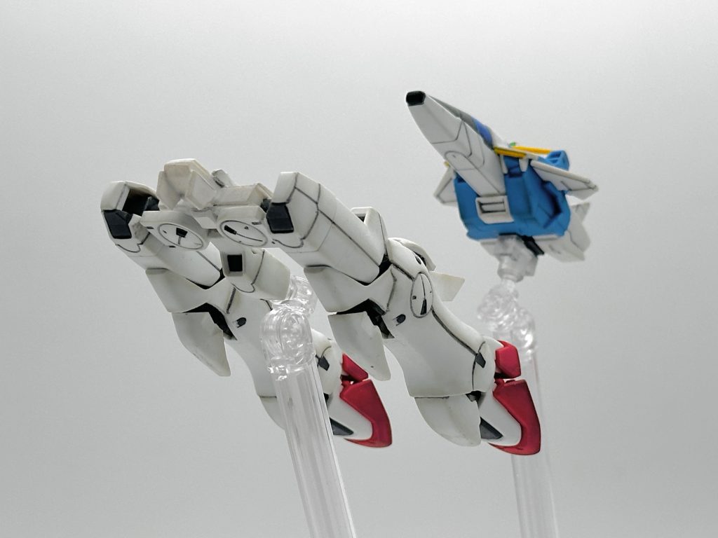 ブーツ・アタック…‼️パージしたボトム・リムを質量弾として撃ち出すとんでもない攻撃(gundam-kao5)