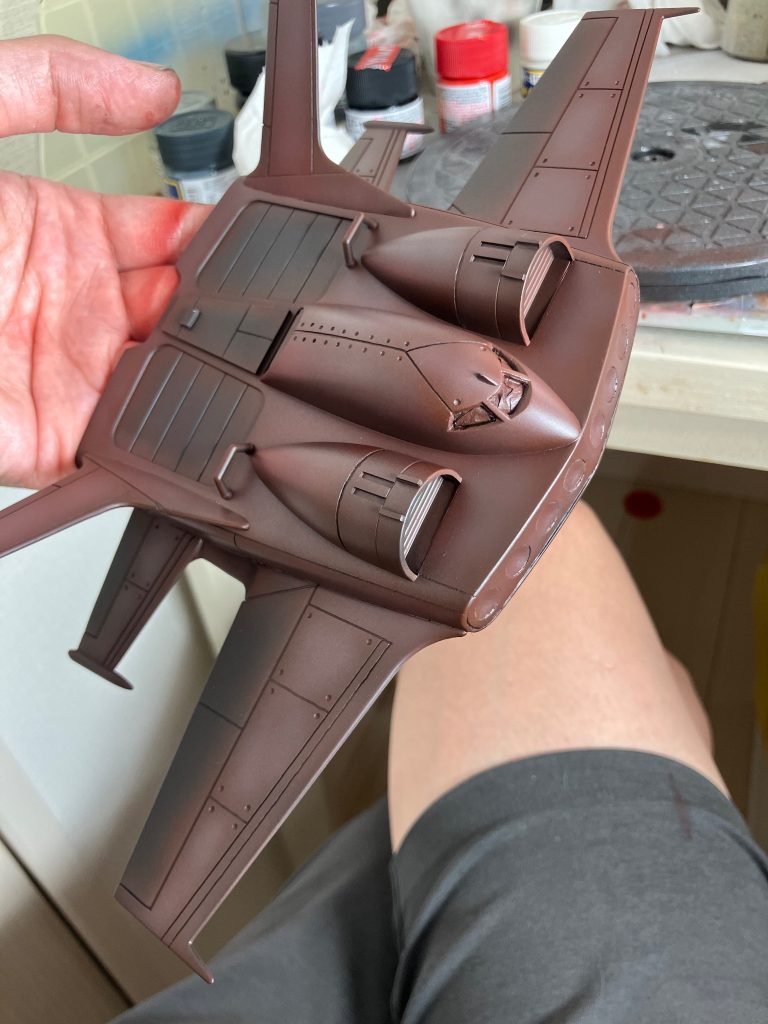メイン塗装中。グラデーション仕上げですね