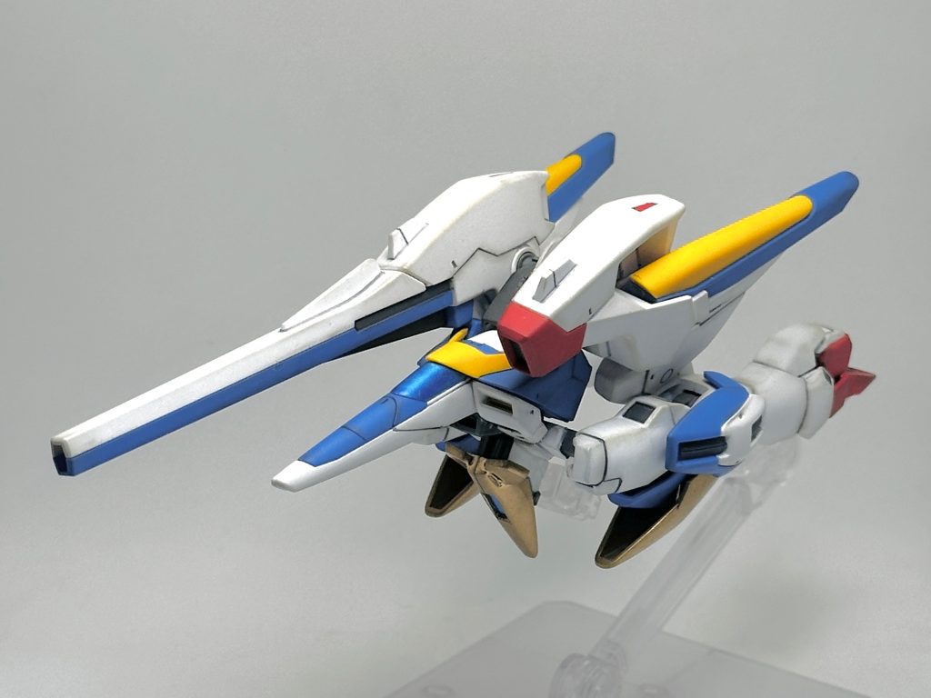 続いて、V2アサルトバスター・ボトム・ファイターです。こちらは、オーバーハング・パック装備のコア・ファイターを組み合わせるパターン。アサルトパーツとバスターパーツ、幻の全部載せ状態です。
