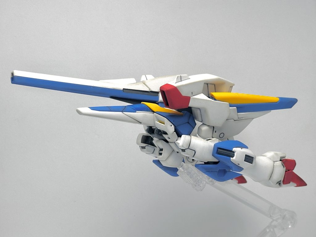 なんだか、ガウォーク形態になりそうな見た目…🤣