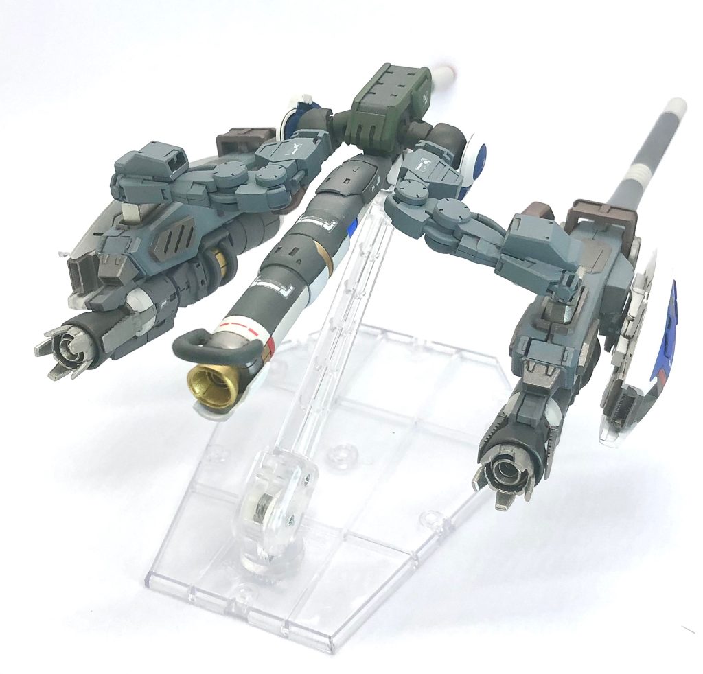 背面。基部はエアリアルの腰、アームはヴァルキュリアフレーム、真ん中のタンクブースターはキマリスヴィダールのランスをベースとしています。