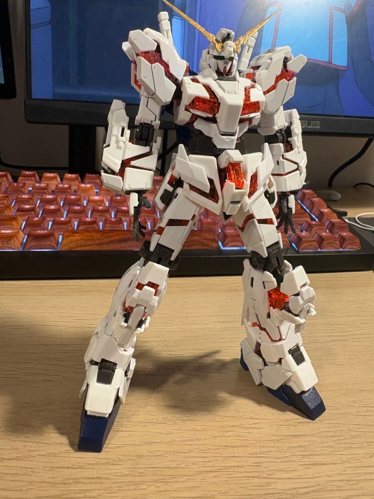 塗装アンテナ・バーニア　ガンダムマーカーゴールドツヤありトップコート&nbsp;