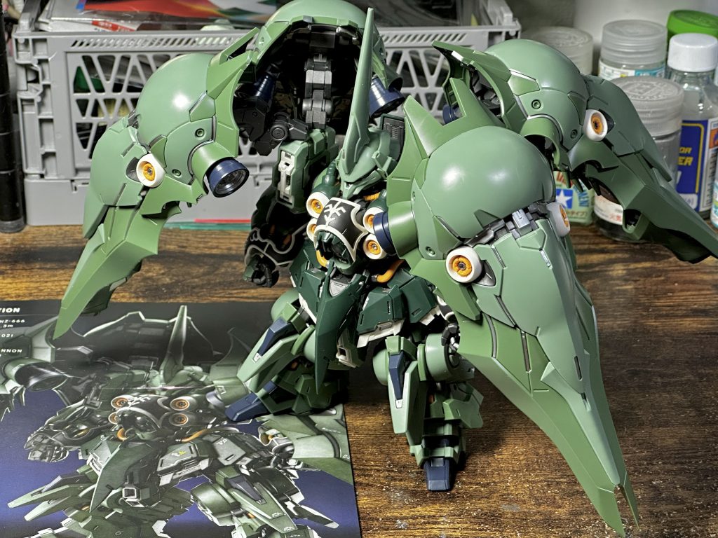 作品名：MGSDクシャトリヤ、パチ組み完成<p>みなさん、やられてますが上半身はHGUCのクシャトリヤのアップデートにそのまま使えそうですね</p>
