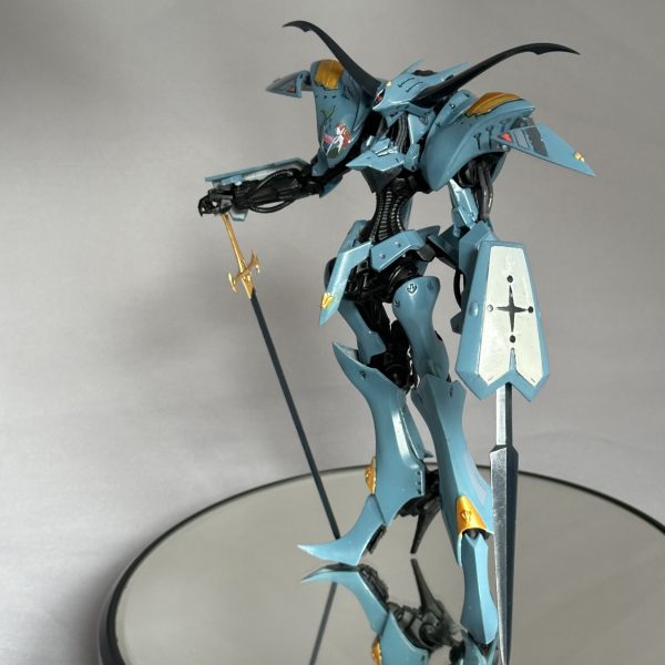 暫くガンプラ以外のプラモをいじっていたのでこちらへの投稿が滞っておりました。久しぶりにガンプラ再開のドワッジです。隠し持っていた旧キットとパチ組放置中のHGUCをミキシングして参ります。で、ガンプラ以外のプラモは、2枚目以降に。（6枚目）