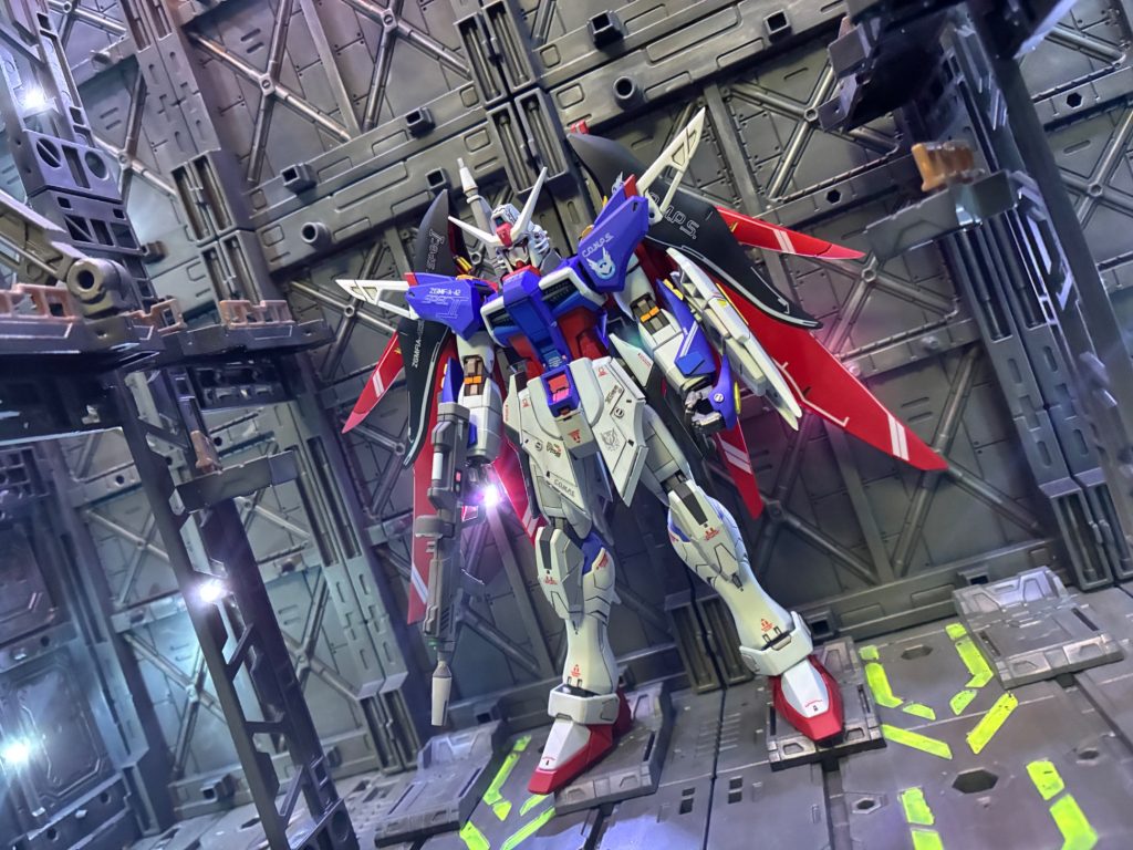 デスティニーガンダムspec II & ゼウスシルエット–2枚目/制作者：じーじょ