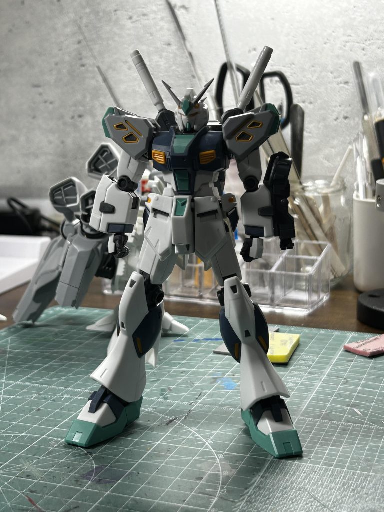 作品名：<p>雨で作業が進まないので、量産型νガンダムをパチ組しました！ アリュゼウス部分はパーツ多いし、作ってる最中は何のパーツ作ってるのかイマイチ分からん。笑 肉抜き穴とかけっこうあるし、ちゃんと作るには相当な覚悟が必要そうですね [&hellip;]</p>
