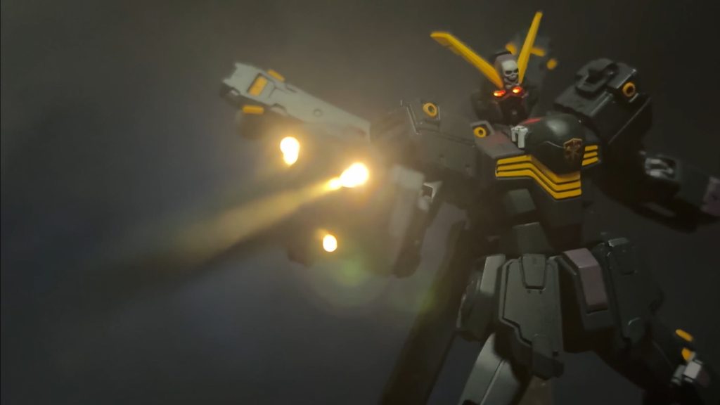 RG電飾クロスボーンガンダムX2–4枚目/制作者：ジン