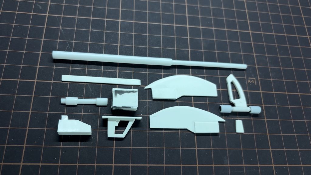 RG電飾クロスボーンガンダムX2–3枚目/制作者：ジン