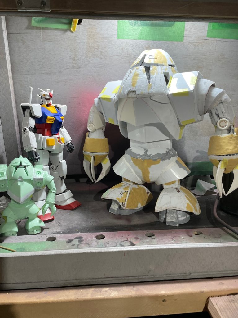 各パーツをざっくり作り全高を確認。改造1/144ZOCKとPGガンダムと。