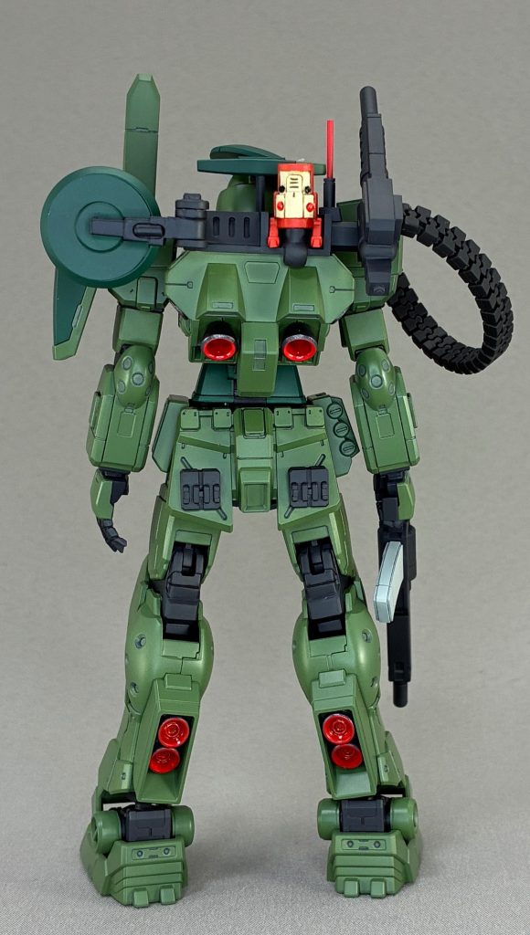 マシンガンベルトリンクはファスナータイプのイヤホンから。