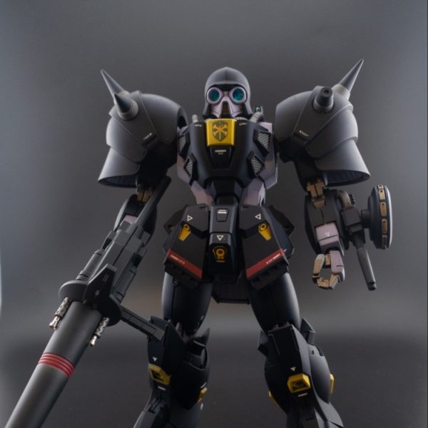 RE/100 デナン・ゾン