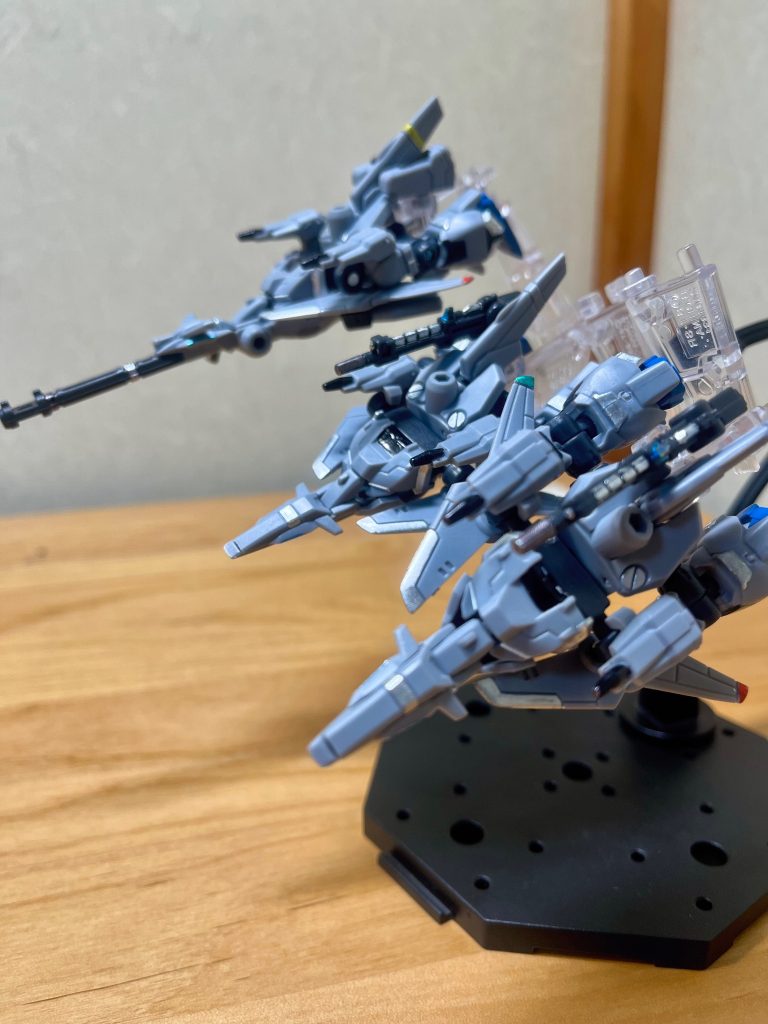 ４つ持ってるので編隊を組めます！