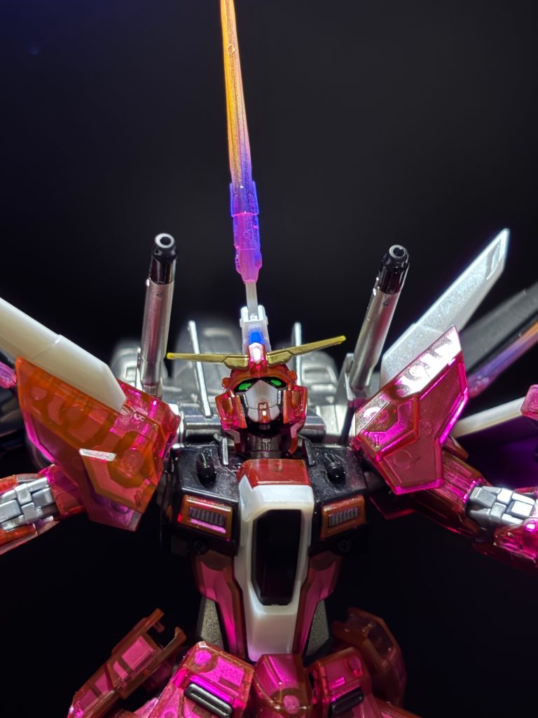 強さは力じゃない、生きる意志だ‼️MA-F2002 スピッツェシュヴァートビームホーンアスランがシュラにトドメを刺した武装ですね。通称ごめんねブレード（勝手に命名w）これドド○ザン（ポケ○ン）の技で「ドゲザン」がモチーフだったりしませんかね？土下座で相手を油断させて攻撃する必中効果の凶悪な攻撃ですw