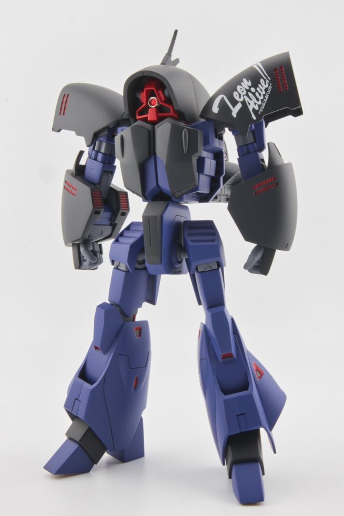AOZ ガブリエル・ゾラ機のドムカラーで塗装しました。モノアイをハイキューパーツのルミドーム2＋Exプレートに変えた以外はそのまま組んでます。