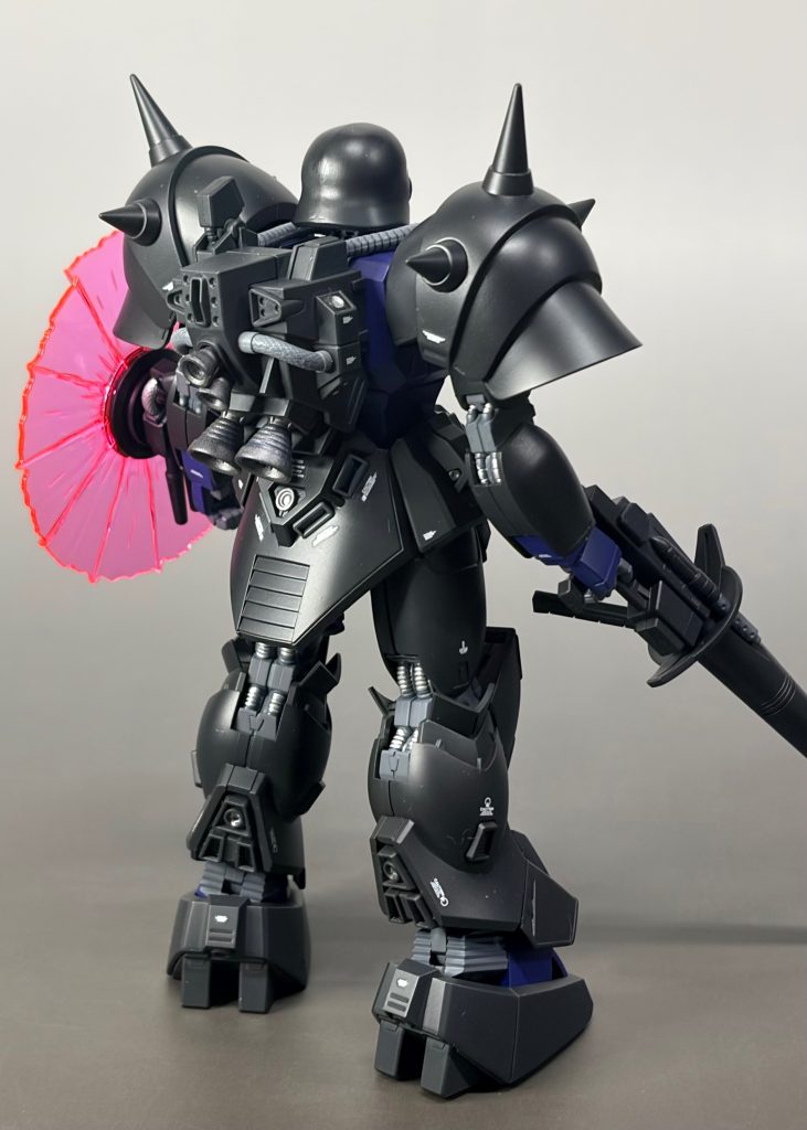 メインはベルガギロス同様にミッドナイトブルー。