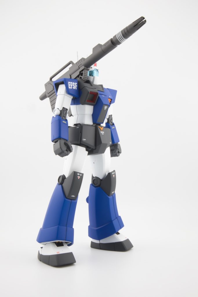 カラーレシピ ：ガイアノーツ（G)　GSIクレオスMr．カラー（C）本体(白)：（G)Ex-ホワイト本体(青)：（C)MSブルー本体(黒)：（C)ジャーマングレー武器・ランドセル：(C)グラファイトブラックフレーム：(G)メカサフ ヘビーとスーパーヘビー仕上げは(C)スーパースムースクリアー。