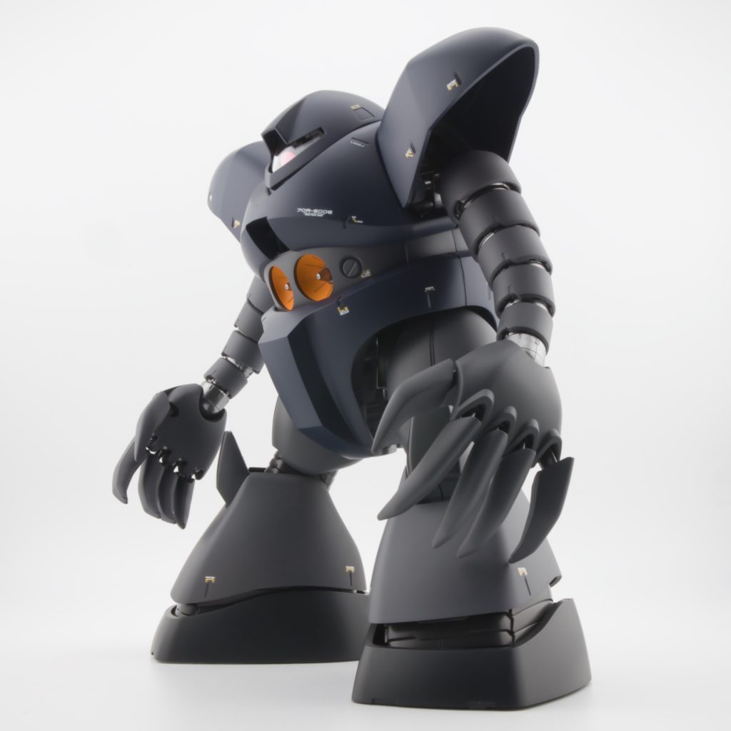 前回のズゴックと同じカラーリングにしました▪️カラーレシピ&nbsp;ガイアノーツ（G)　GSIクレオスMr．カラー（C）グレー：(G)メカサフヘビー濃いグレー：(G)ニュートラルグレーⅤ青：(G)ダークブルーイッシュパープルフレーム：(G)スターブライトアイアンランドセル、ゴムのパーツ：(C)グラファイトブラック仕上げは(C)スーパースムースクリアーゴムパーツはミッチャクロンで塗装剥げないようにしてます