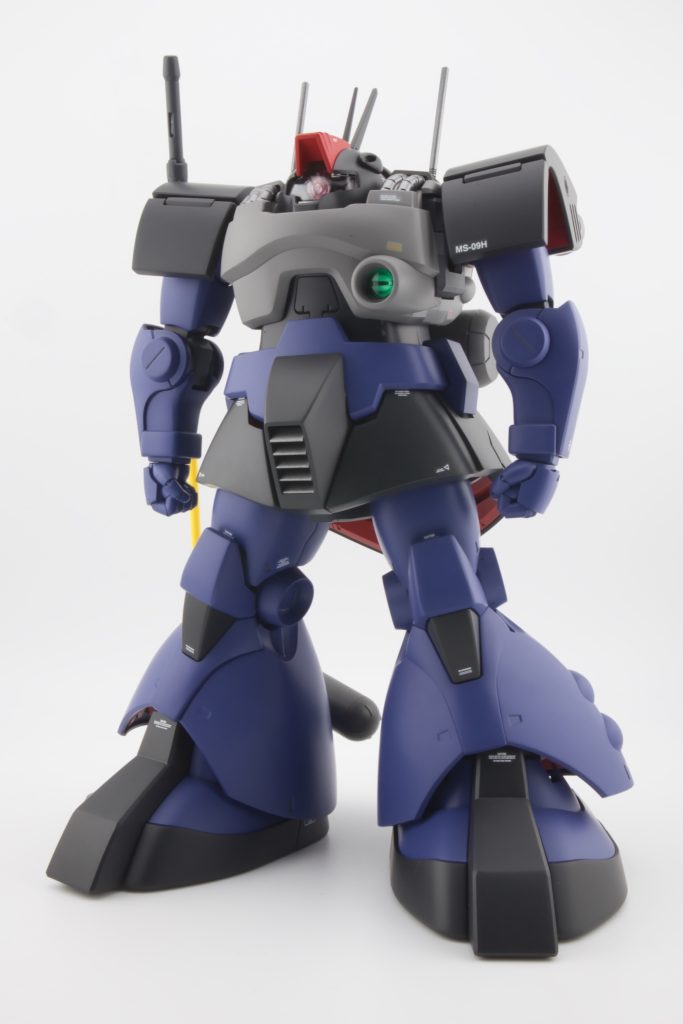 ドムの日に合わせてドムを作成・・・しようと思いましたがドムがなかったのでドワッジ改をドム色にしました。頭部の位置と角度を変更したのとハンドパーツを変えた位です。ハンドパーツはもう少し大きいものでもよかったかも。