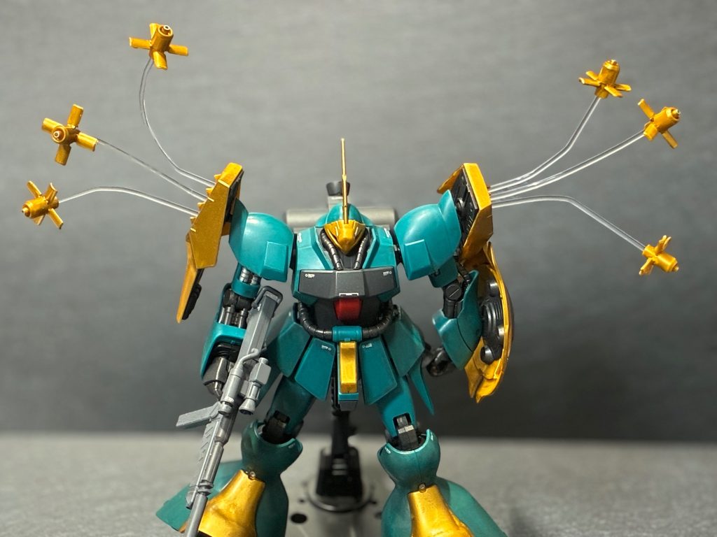 核ミサイル狙撃の場面ということで。ギュネイと言えば、完成された強化人間で、ガンダムに登場するパイロットの中でもトップクラスと言われていて、ギュネイに勝ったら超一流だとか。