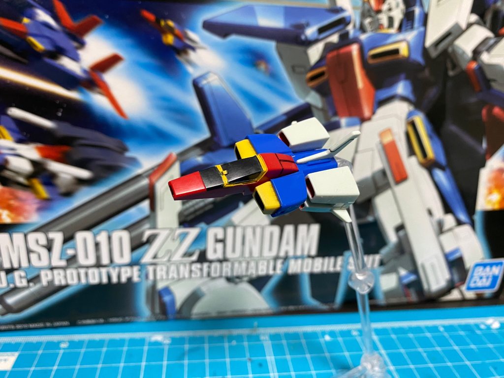 オマケ投稿なので簡単に終わらせていただきます(gundam-kao5)ガンダムシリーズに色々なコア・ファイター出てきますが個人的にZZ版が好きですねぇ。トリコロールカラーがオシャレ😎で良い感じです！嗚呼、コア・ファイターに乗って出勤してぇぇ(gundam-kao2)www