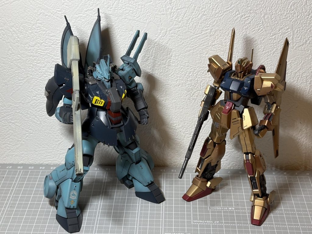 作品名：っぱアムロとシャアなんよな<p>HG1/144ディジェ完成したからみてねん</p>
