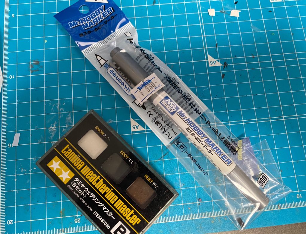ウェザリングは、タミヤのウェザリングマスターBのサビと銀ハゲ用にミスターホビーマーカーのシルバーを使いました👏👏
