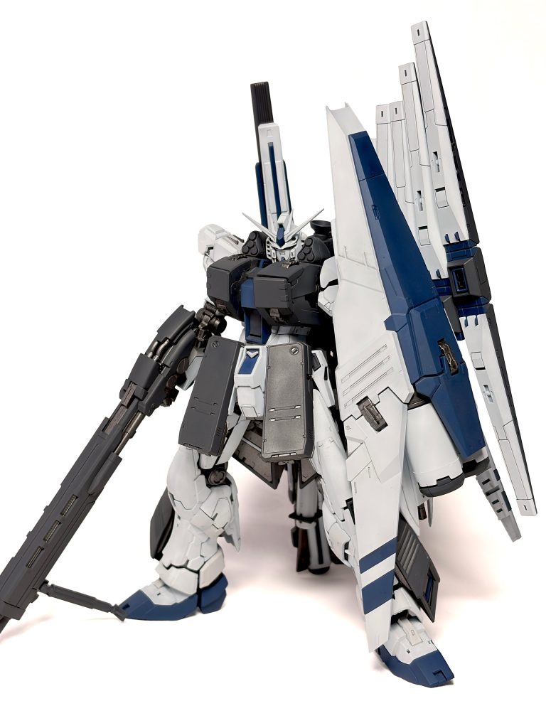 HWS設置バージョンHWSはアレックスのチョバムアーマー風味で塗ってみました。重武装はたまんねえや。でもクリアカラーの塗装は透けるしなんか気づいたら割れてるし大変でした。。再販されない商品、クリアカラーあれば塗れば良いじゃないって思ってたけど想像以上に大変でした。