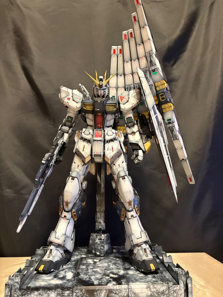 PGU RX-93 νガンダム–4枚目/制作者：姫パパ