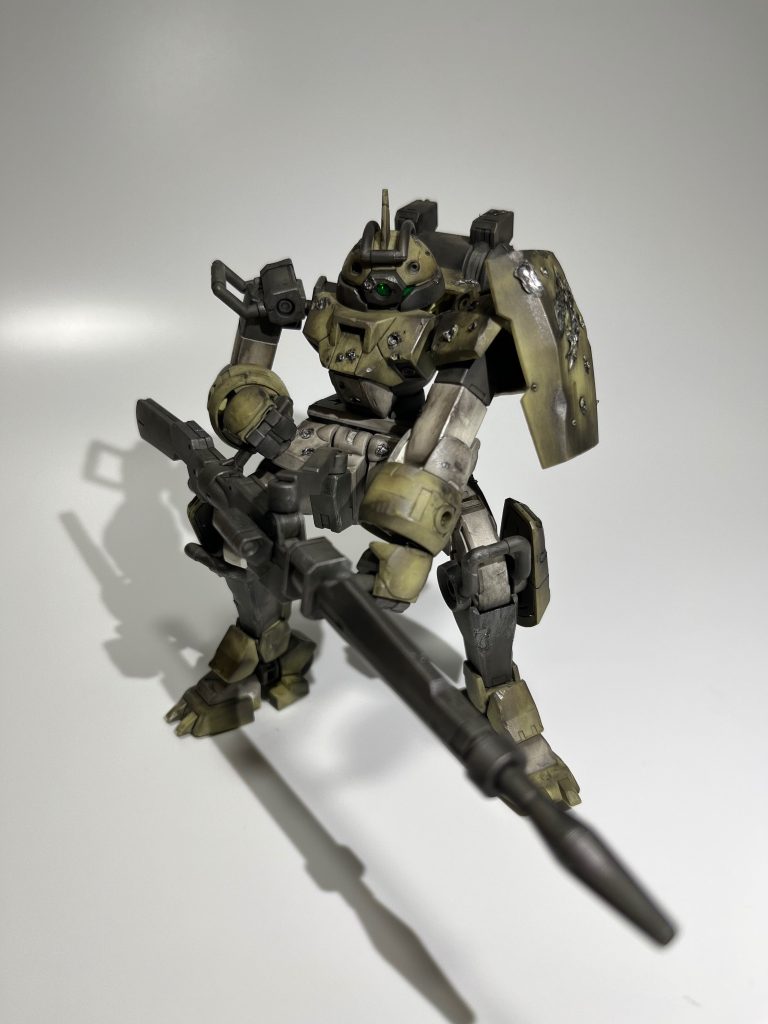 たまには成型色で作るのもいいですねでも今回は手を抜いたな…って罪悪感が出てくる…まぁある程度妥協しながらどんどん作らないと積みは減らないからしょうがないね