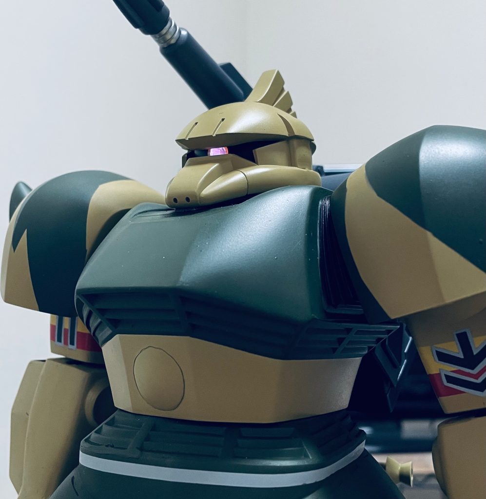 ノーマルのゲルググヘッドにも換装可能このキットのゲルググの顔は完璧に設定画を捉えていて、とても好きです。