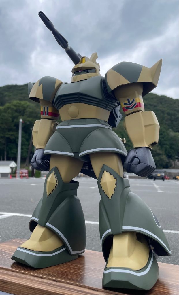箱絵イラストのトーマスクルツ機カラーで仕上げました。