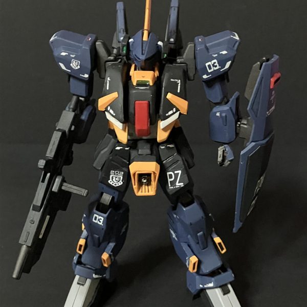 フロントスカートの形状違うの後から気づいてしまった。作り直しました。あとペズン防衛隊デカールなど追加しました。（7枚目）