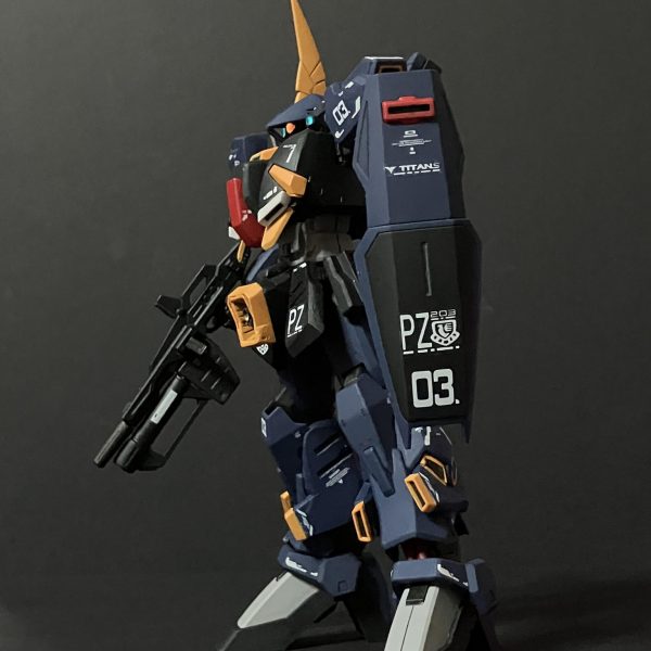 1/144 HGUCバーザム改 プチ改修したので写真載せ替えました。フロントスカート平滑化、2mm延長。ペズン防衛隊デカール改修。