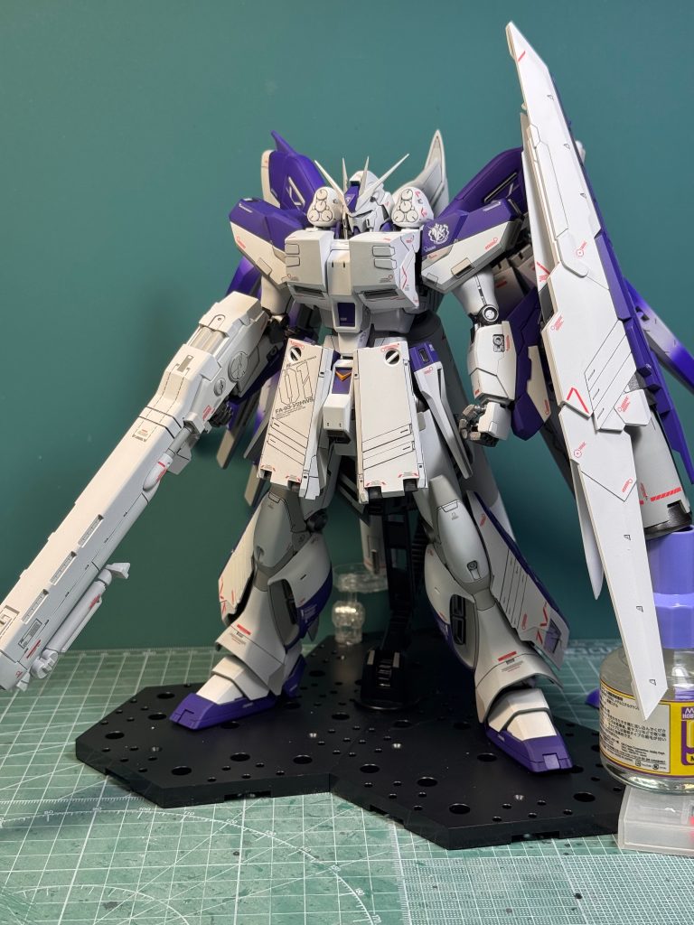 MG HI-νガンダムver K.A. H.W.S. 全塗装–2枚目/制作者：tOshi76