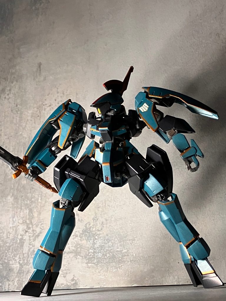そうした式典に参加していたのなら特別なマーキング機体で指揮を取っていてもおかしくないと思いカルタ機を製作しました