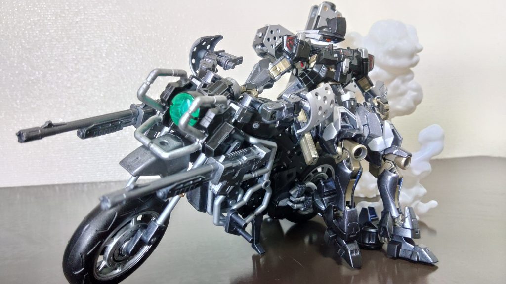これでルブリス・クロスガンズのオプションパーツは以上となります！バイクの紹介のはずが追加武装の話の方が長くなってしまった。今度は兄弟機としてアレを今制作中です。(気分が乗ればすぐ作れるはず・・・。）