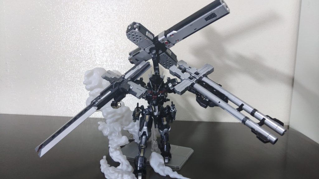 今までのパニッシャーシリーズを全部載せでなんちゃってトライパニッシャーを再現！ただし、デカい武器を３つも持っているとポージングがしにくくなるのでこれが限界です。