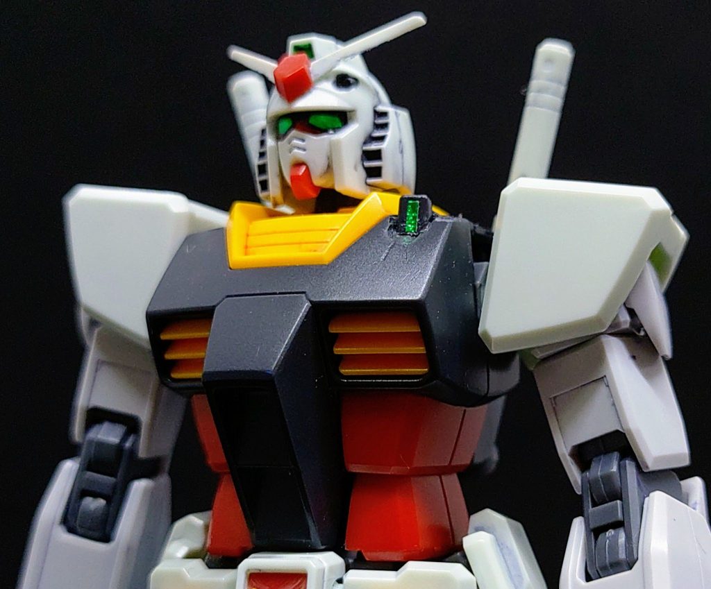 リバイブの1stガンダムがベース、左胸のセンサーはリバイブverのMk-Ⅱのヘッドバルカンのセンサーを移植胸のカラーはティターンズブルー1のスプレーで塗装※ホントは全身塗装しようとしたけど、時間足りなかったのよ...