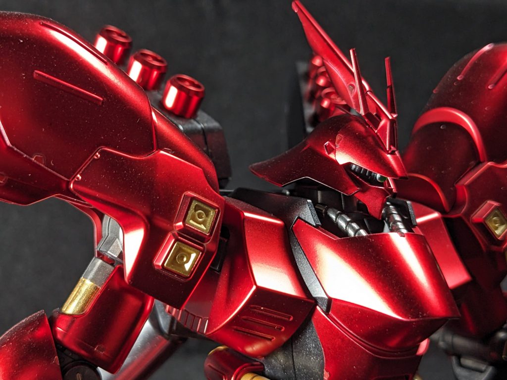 メタリックコーティングのνガンダムもよろしければどうぞ