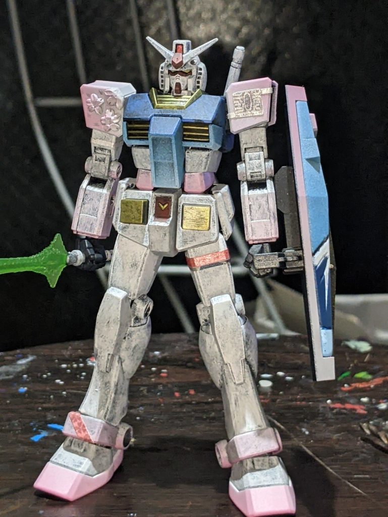 右肩の桜はパテで彫刻感を