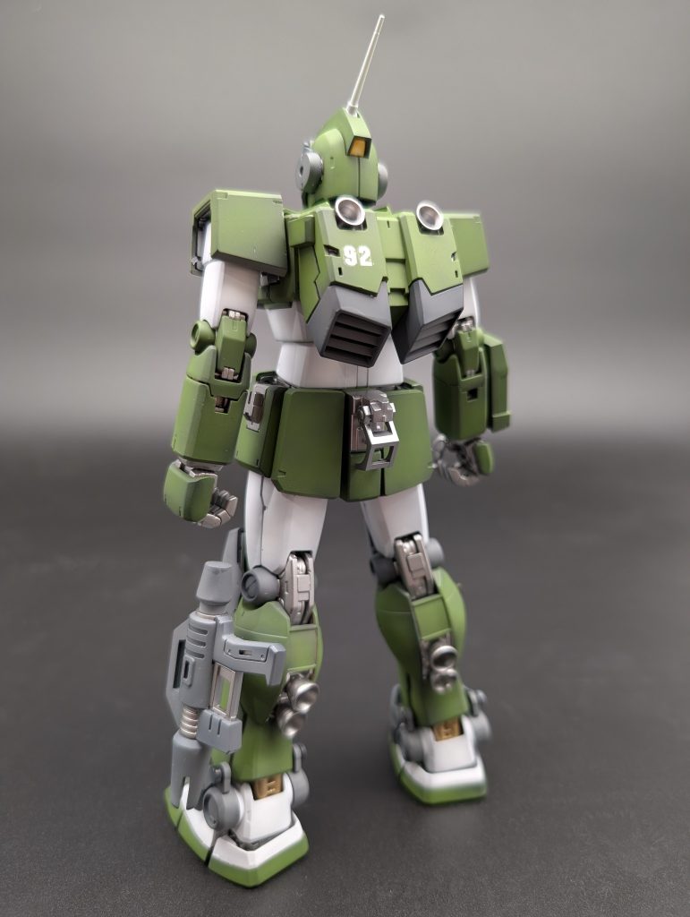 背面