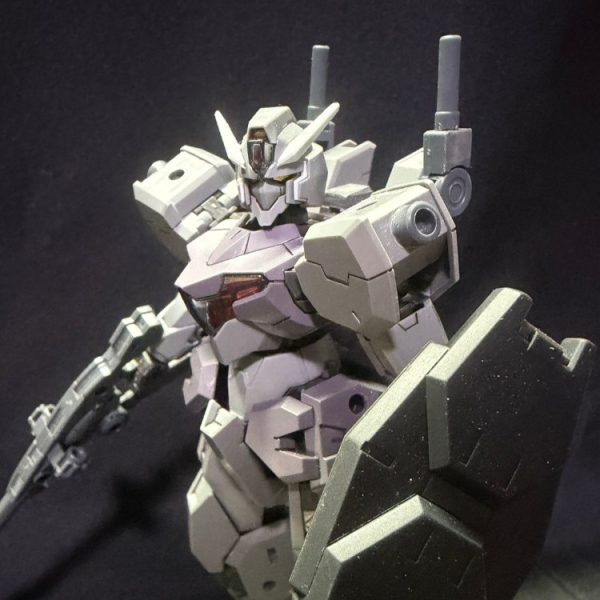 ガンヴォルヴァ（装備換装型／有人MS）　ベース機