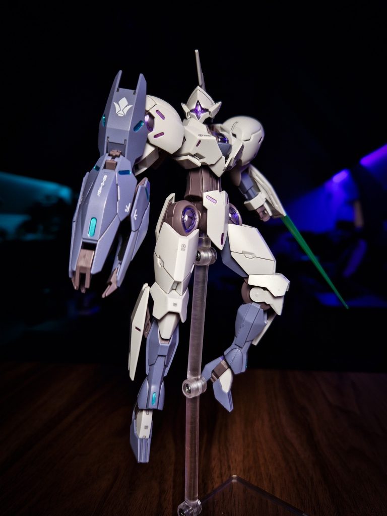 I used various decals from different lines to add some extra intrest.