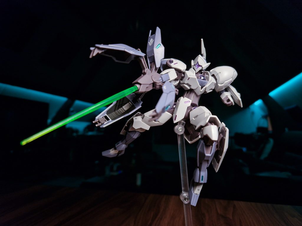 So many cool poses can be achieved with this kit