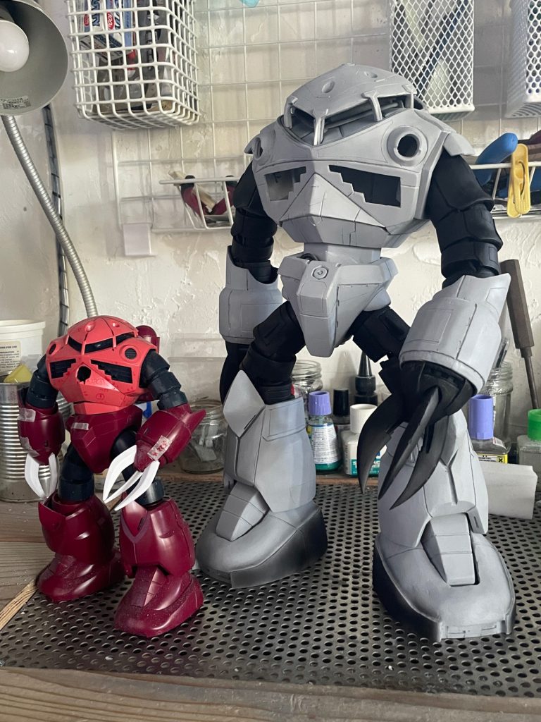 製作途中　1/100ズゴックと比較