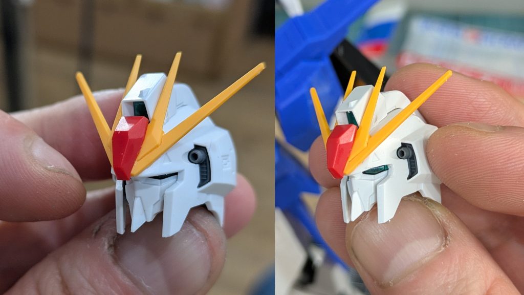ハッキリと目が見えるように顔の目の上のヒサシ部分を削ってます