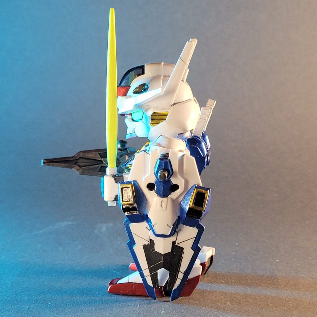 小型SDスケールキットならではのプロポーションとカスタムディテール.