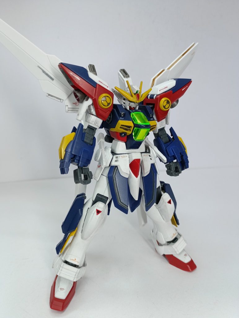 ゴッドガンダム／Wガンダムゼロ／ガンダムダブルエックスのミキシングとなります。